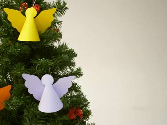 Jak vyrobit vánoční andílky z papíru