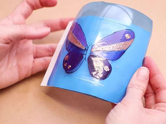 Návod na výrobu motýlka z pet lahve