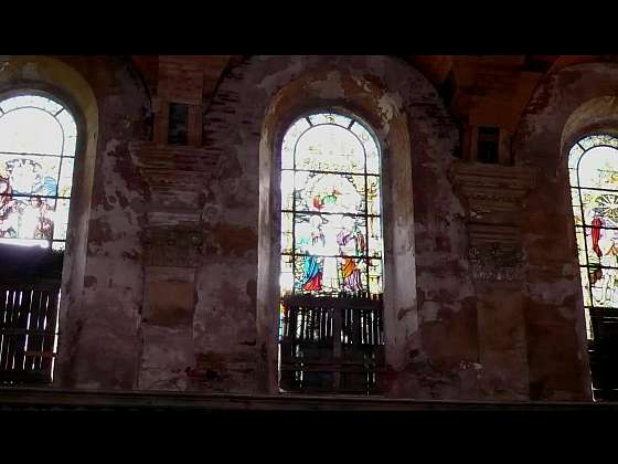 Restaurování vitráží v kostelu Sv. Jiří, časosběrné video