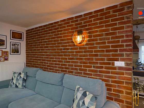 Designová stěna v obývacím pokoji