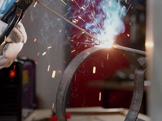 Párty stolek z bandasky