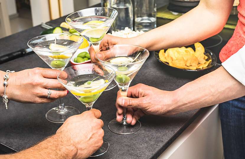 Na správné párty nesmí chybět dobré pití, jídlo a zábava