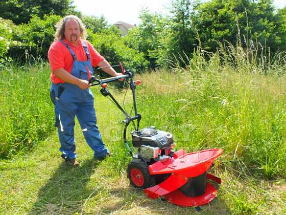 otevřít: Vyzkoušeli jsme bubnovou sekačku BDR 583 VARIO