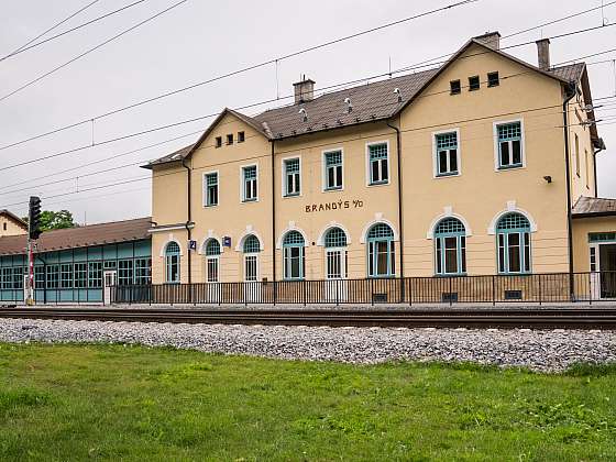 Otevřít článek/video: Železniční budova v Brandýse nad Orlicí v novém kabátě!