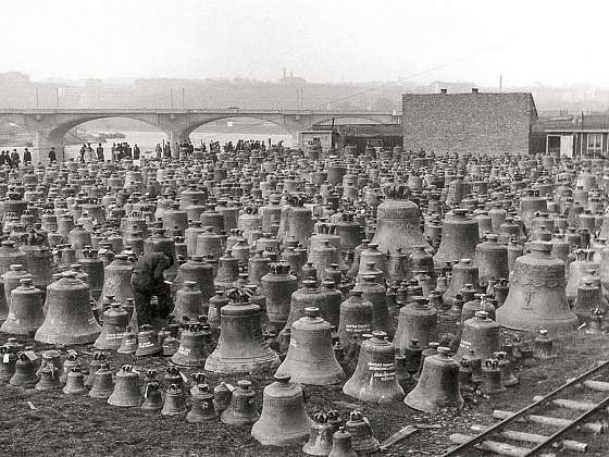 Nacisté ukradli Čechům 9801 zvonů. Na jejich památku bude odlit jeden velký, vážící 9801 kg