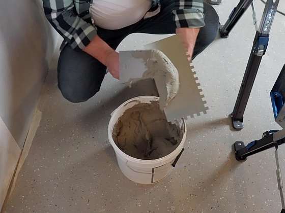 Jak lepit velkoformátový obklad