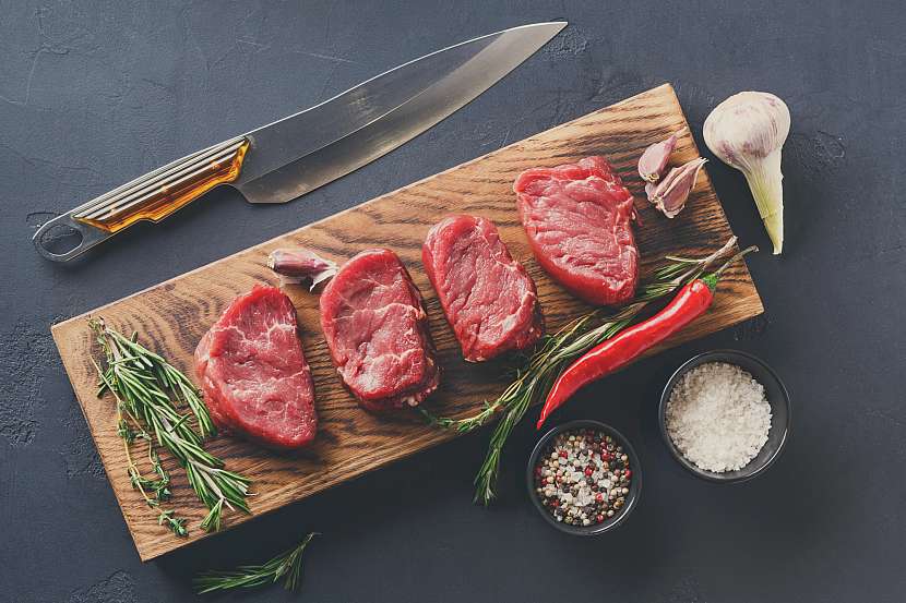 Filet mignon steaky a koření 