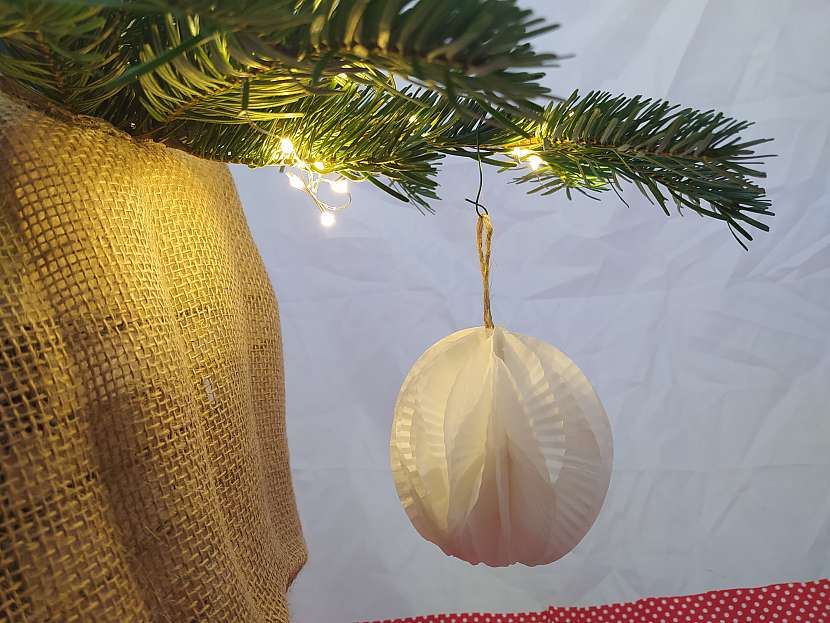 Vyrobte si originální ozdoby na vánoční stromeček (Zdroj: Adriana Dosedělová)