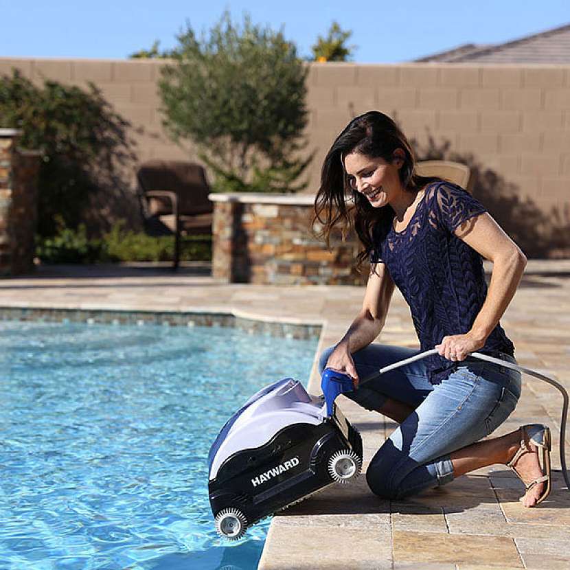 hayward-sharkvacxlpilot-01