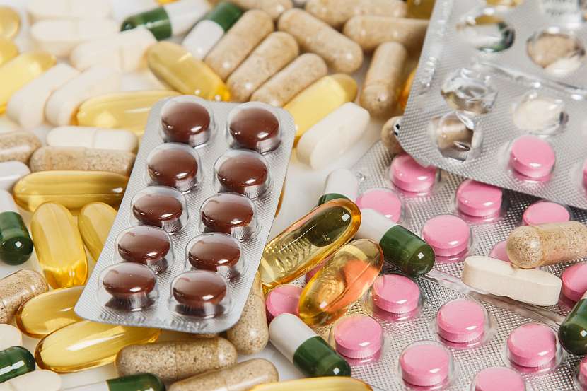 Nepotřebné a prošlé léky do vaší domácnosti nepatří (Zdroj: Depositphotos)
