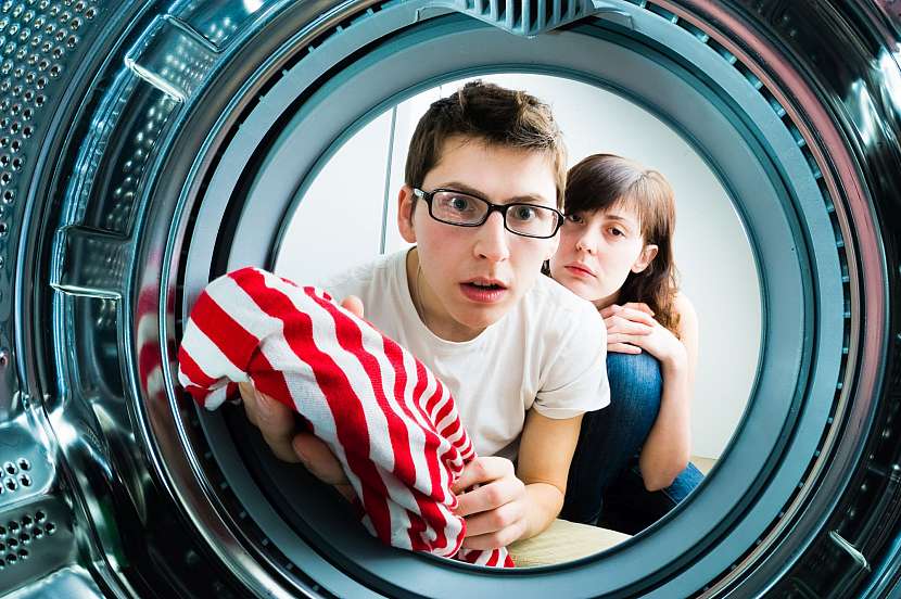 Víte, jak máte důkladně vyčistit pračku a sušičku, aby bylo prádlo čisté? (Zdroj: Depositphotos)