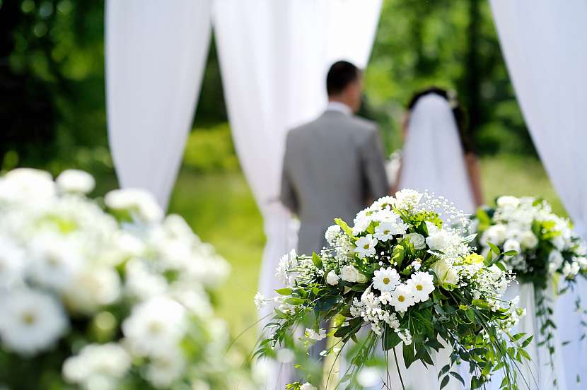Netradiční svatby, které se obejdou bez obřadní síně (Zdroj: Depositphotos)