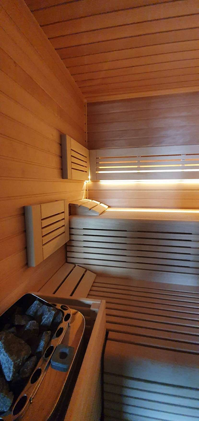 Vše záleží na tom, kolik místa máte a jestli chcete v sauně ležet 