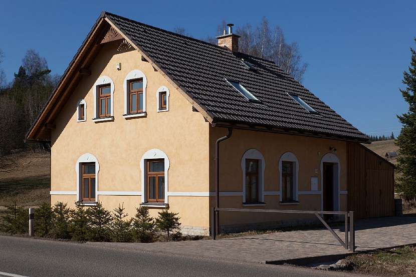 Zateplení historických budov by mělo odpovídat hmotě domu a jejích prvků.