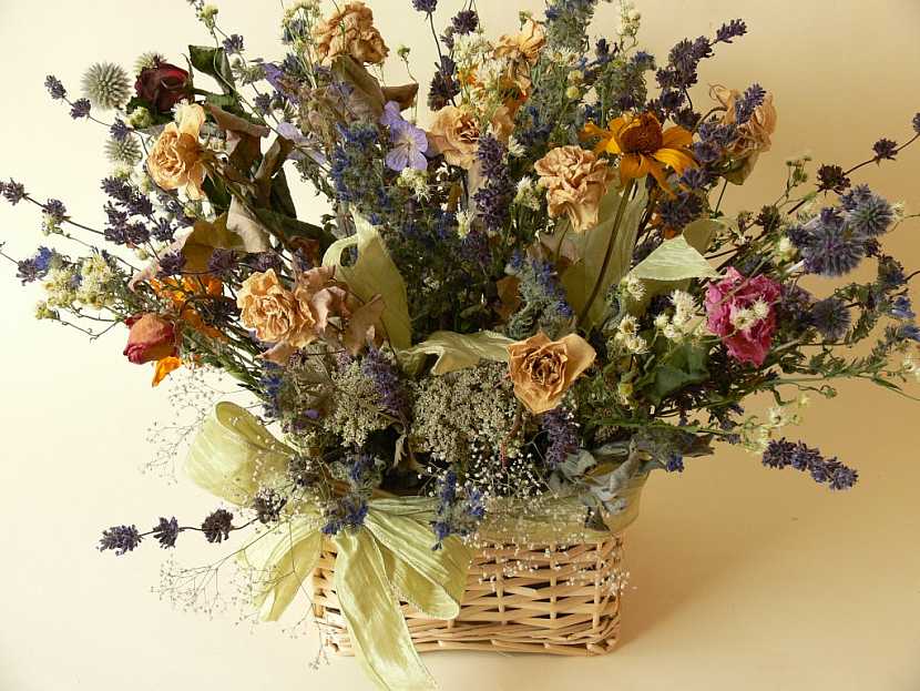 Suché květinové vazby vám uchovají milou vzpomínku (Zdroj: Miroslava Kubišová)