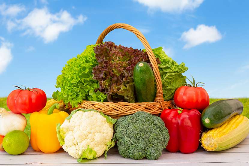 Vitaminy v zelenině nejsou jen v plodech, ale i v listech nebo košťálech (Zdroj: Depositphotos (https://cz.depositphotos.com))