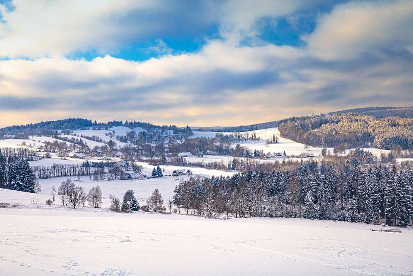 Většina lidí si spojí zimu na Vysočině s perfektními běžkařskými trasami a sjezdovkami (Zdroj: Miloš Neuman)
