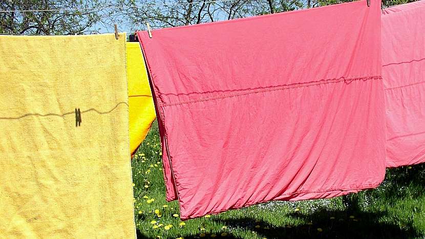 6 super tipů, jak se zbavit roztočů: lůžkoviny dávejte větrat na slunce