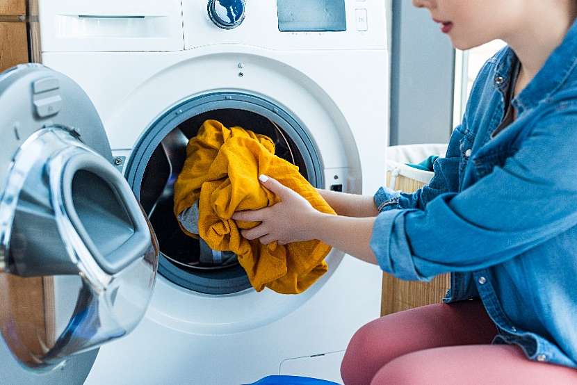 Při praní prádla nepřeplňujte pračku