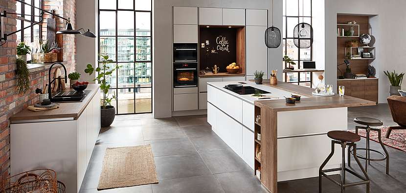 Kuchyň můžete naplánovat tak, aby ladila s interiérem
