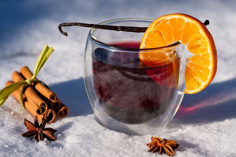 K zimě bezesporu patří svařené víno čili svařák (Zdroj: Vinařský fond)