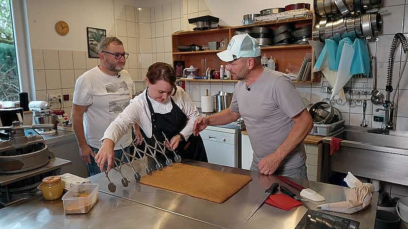 Medové řezy dnes vyrábí v regionech různé provozovny, jako třeba Janiny dobroty v Jablonci 