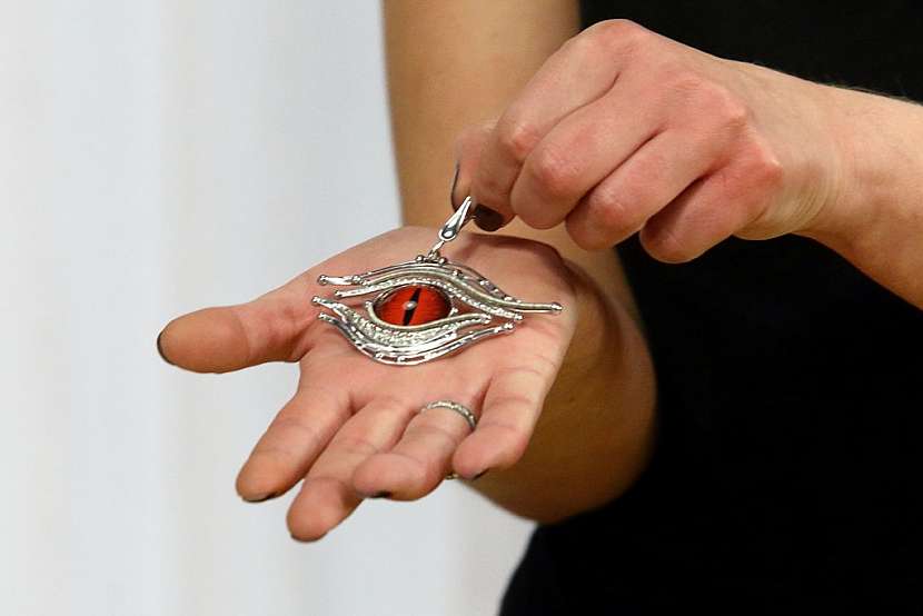Tiffany technikou si vyrobíte třeba originální amulet (Zdroj: Archiv FTV Prima, se svolením FTV Prima)