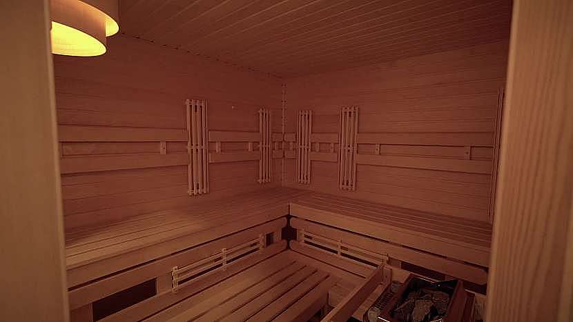 Vše záleží na tom, kolik místa máte a jestli chcete v sauně ležet 