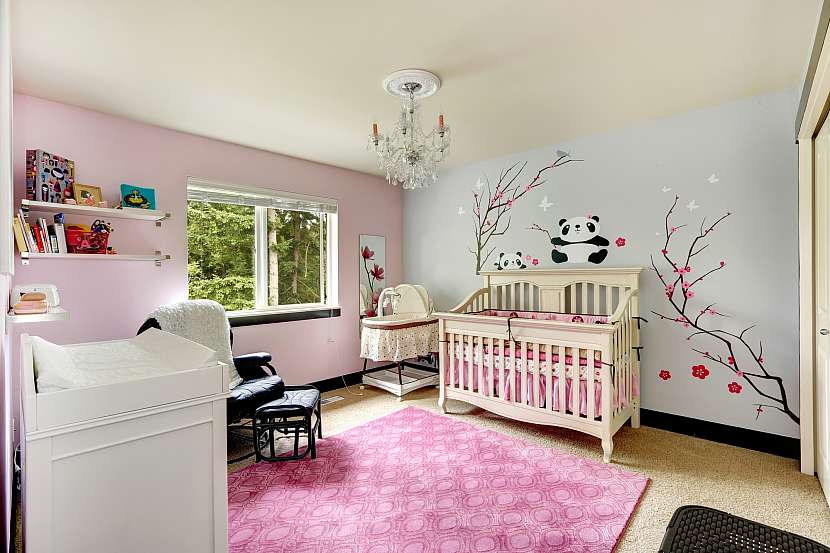 Dětský pokoj s malbou na zdi-1