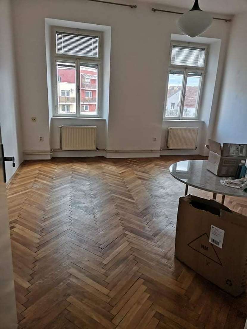 Obývák před renovací.