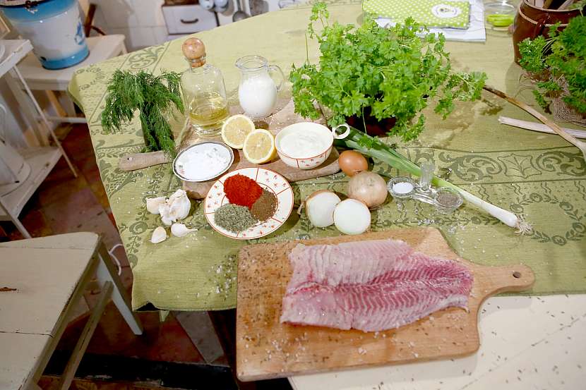 Připravte si rybí filet a ostatní suroviny