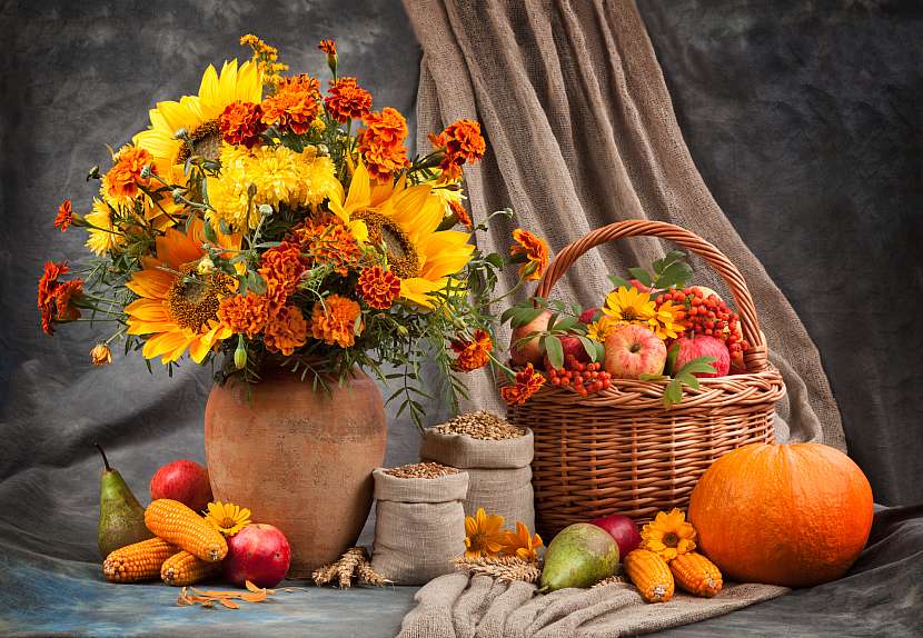 Připravte si dekorace v podobě podzimního truhlíku (Zdroj: Depositphotos (https://cz.depositphotos.com))