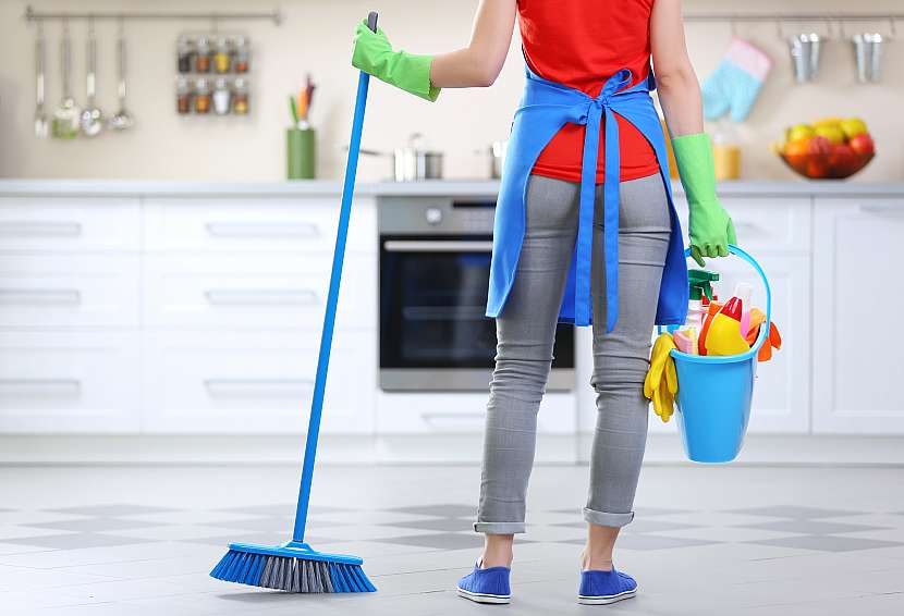 Vyrobte si domácí dezinfekci a nemusíte používat několik čisticích prostředků najednou (Zdroj: Depositphotos (https://cz.depositphotos.com))