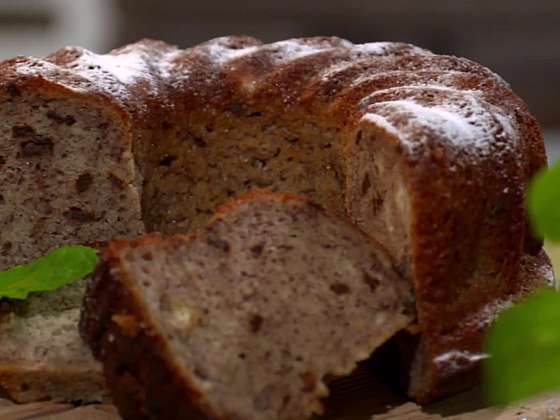 Jednoduchý recept na vláčnou banánovou bábovku