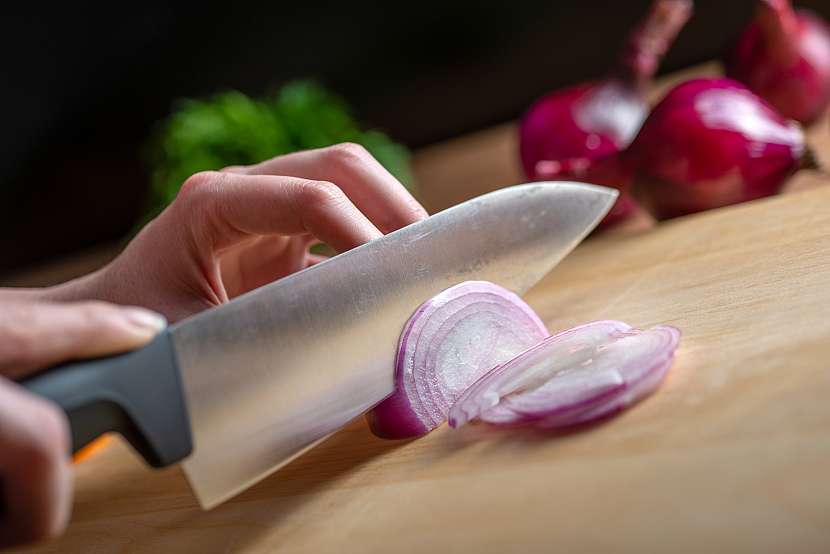 Se šikovnými kuchyňskými pomocníky a vychytávkami půjde vaření lépe od ruky (Zdroj: Fiskars)