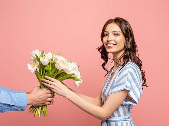 otevřít: Rychlý dárek pro zapomnětlivé muže: Kytice z vrbového proutí vás zachrání