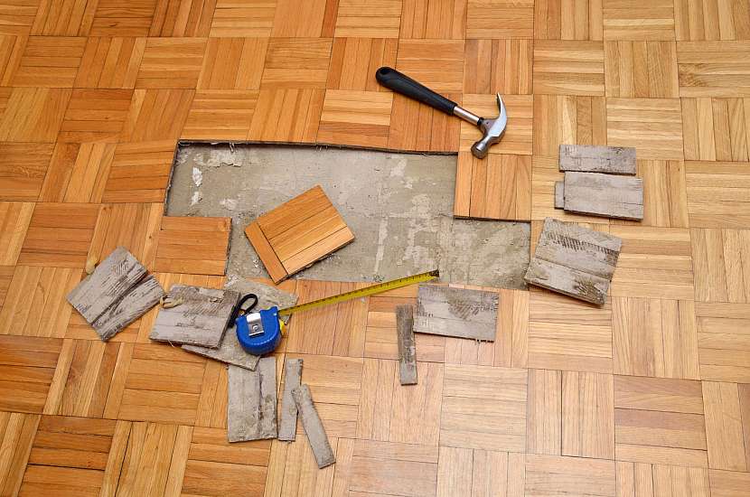 Rekonstrukce poškozené dřevěné podlahy