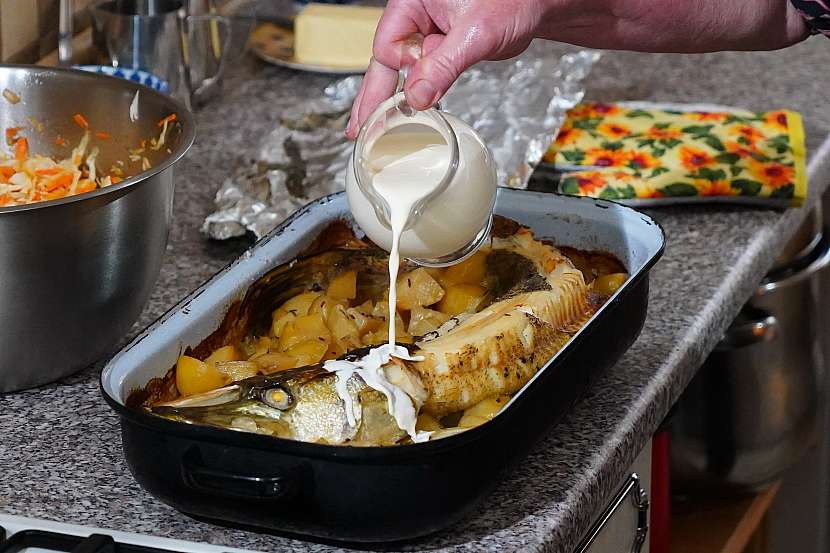 Překvapte rodinku chutnou štikou posazenou na bramborách (Zdroj: Archiv FTV Prima, se svolením FTV Prima)