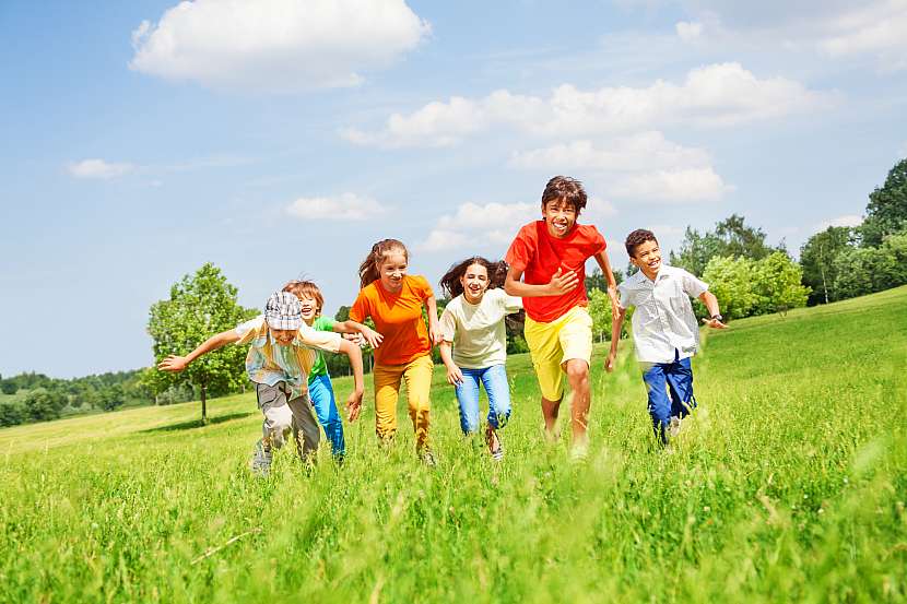 Navykněte děti opět na přirozený pohyb nejen ve sportovních kroužcích (Zdroj: Depositphotos (https://cz.depositphotos.com))