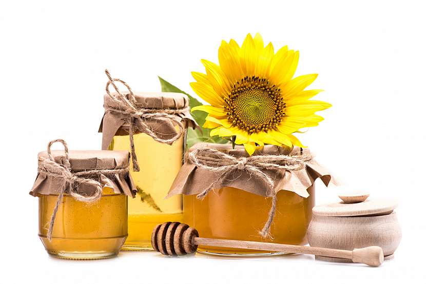 Jedna z nejlepších věcí na medu je rozmanitost, s jeho konzumací se nemusíte omezovat jen na slazení čaje