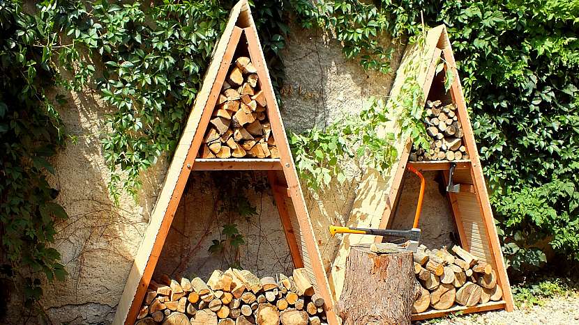 Přístřešek na dřevo můžete vyrobit za jedno odpoledne (Zdroj: Pavel "Kutil" Zeman)