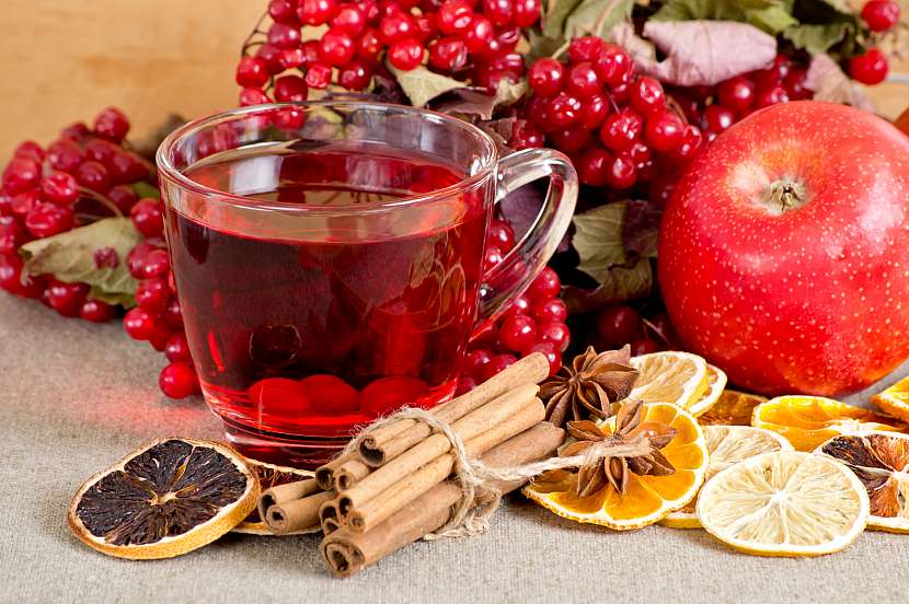 Pečený čaj zpříjemní vám i vašim blízkým chladné zimní večery (Zdroj: Depositphotos (https://cz.depositphotos.com))