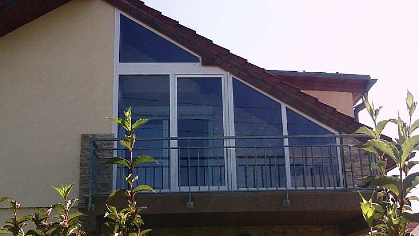 Rohová okna v několika různých atypických rozměrech a tvarech