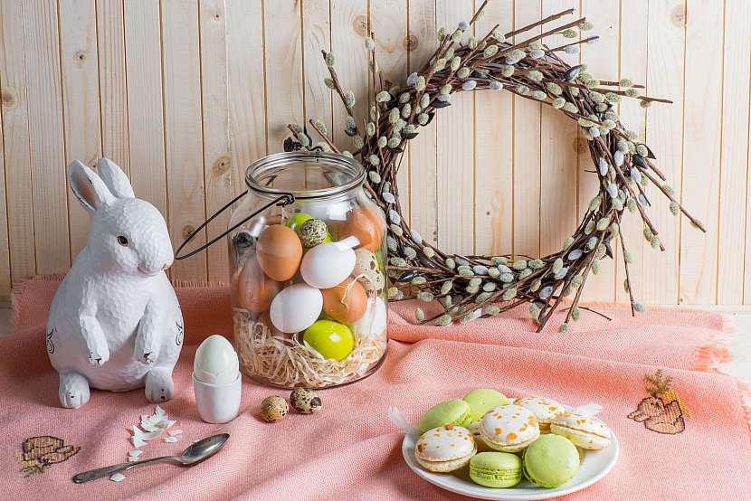 Velikonočním symbolem jsou kočičky, vajíčka i zajíček (Zdroj: Depositphotos.com)