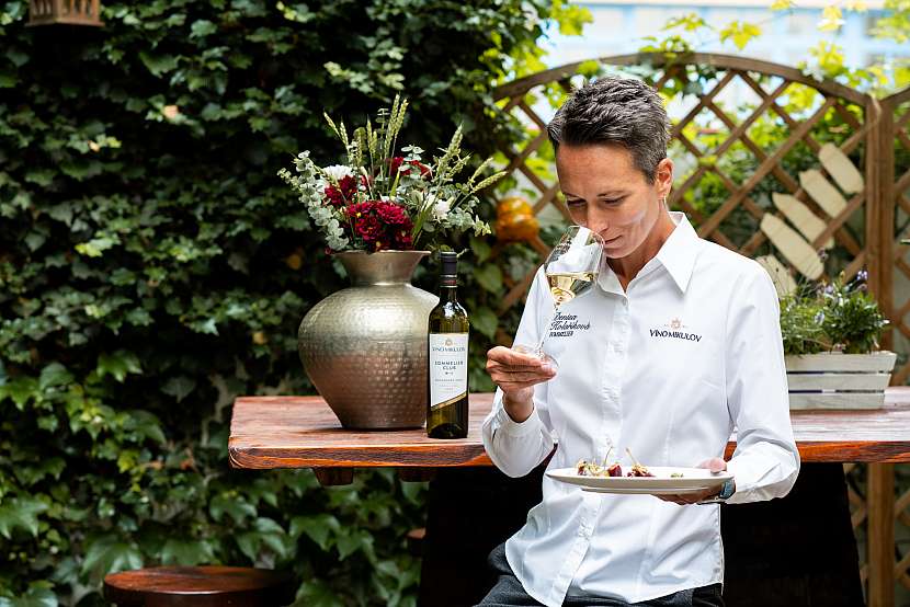 Podzimní snoubení receptů a Víno Mikulov Sommelier Club + Denisa Kolaříková, sommeliérka