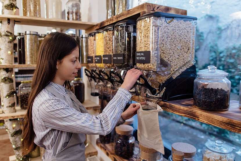 Počet zero waste obchodů se rozrůstá.