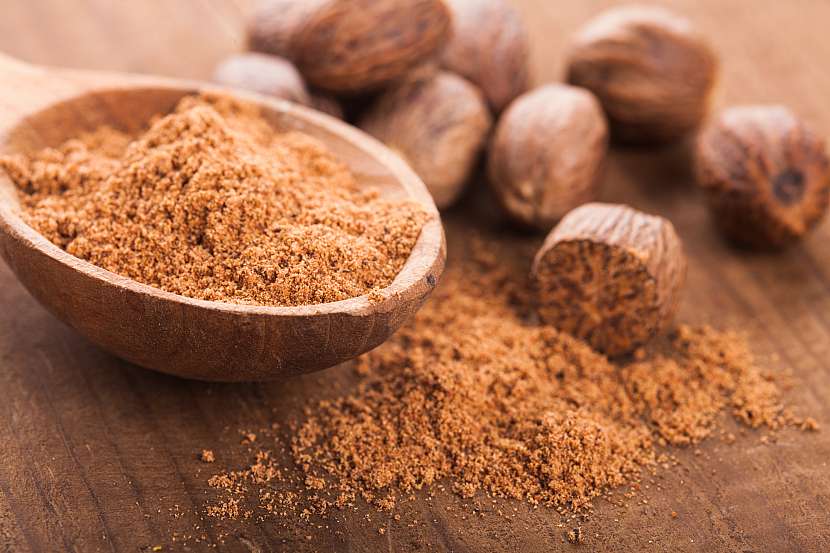 Muškátový ořech je koření i lék (Zdroj: Depositphotos (https://cz.depositphotos.com))