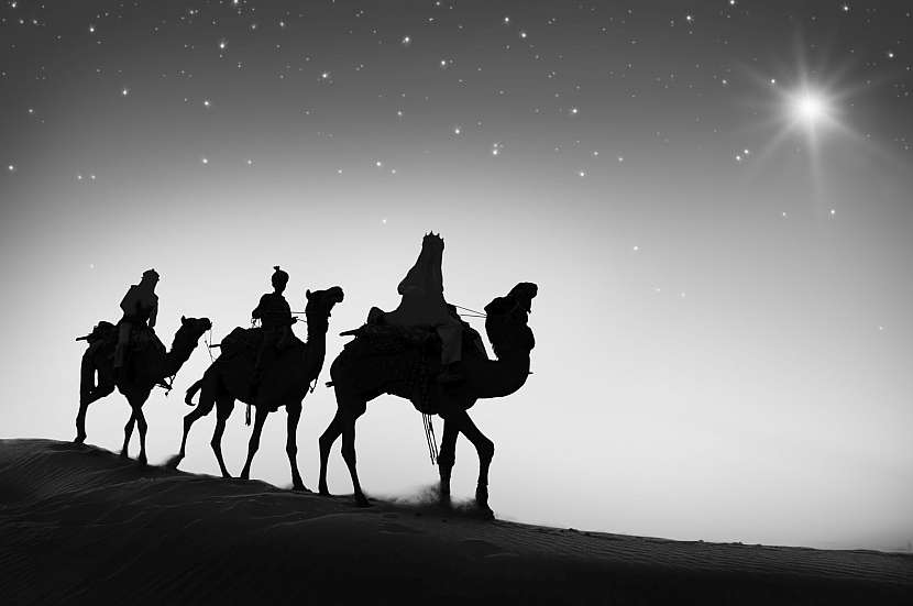 Tři králové putují za betlémskou hvězdou a vezou vzácné dary Spasiteli (Zdroj: Depositphotos)
