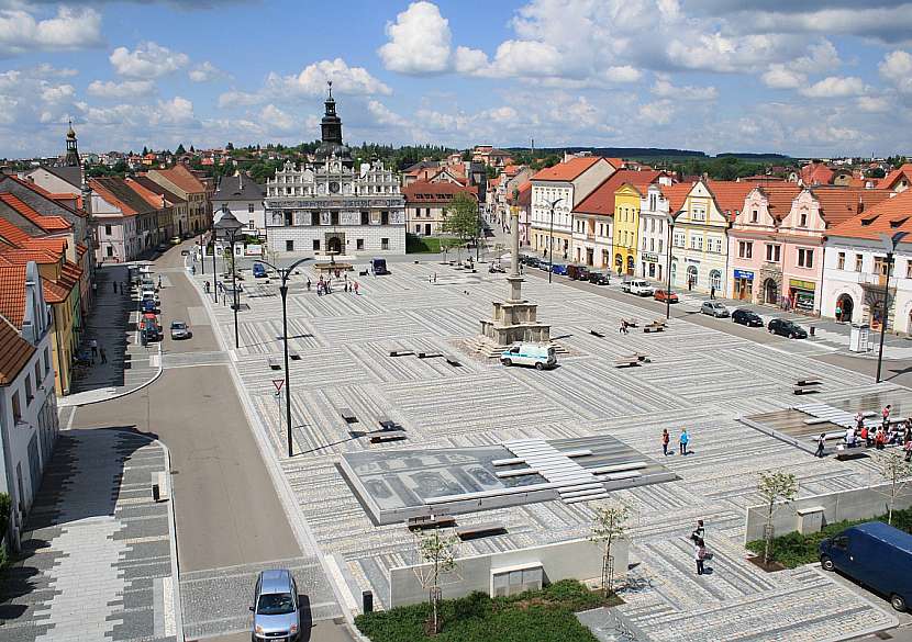 REVITALIZACE MASARYKOVA NÁMĚSTÍ V MĚSTSKÉ PAMÁTKOVÉ ZÓNĚ MĚSTA STŘÍBROM&P Architekti - Krajinářská architekturaAutor: Markéta a Petr Veličkovi.