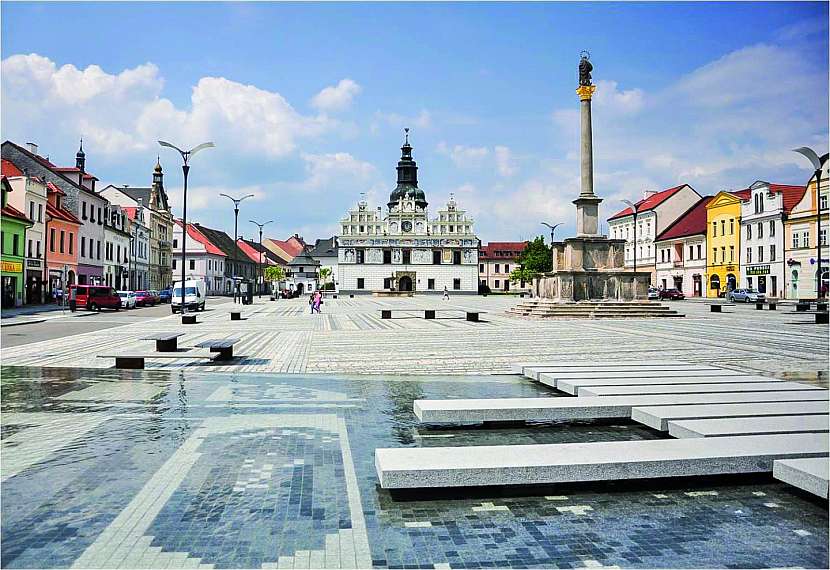 REVITALIZACE MASARYKOVA NÁMĚSTÍ V MĚSTSKÉ PAMÁTKOVÉ ZÓNĚ MĚSTA STŘÍBROM&P Architekti - Krajinářská architekturaAutor: Markéta a Petr Veličkovi.